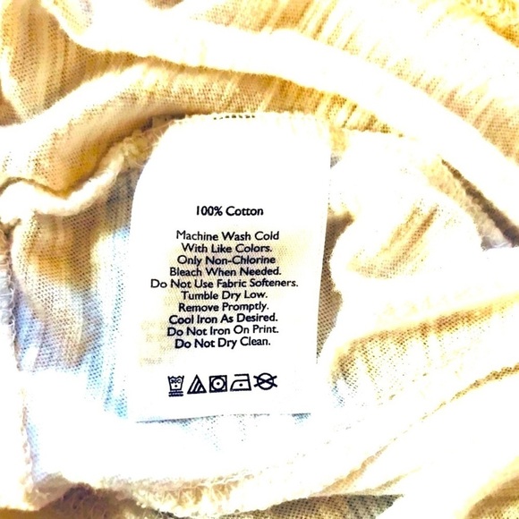 Eddie Bauer Long Sleeve & Gathered Neckline Blouse - Picture 5 of 7